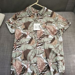Wildfang short sleeve button dow